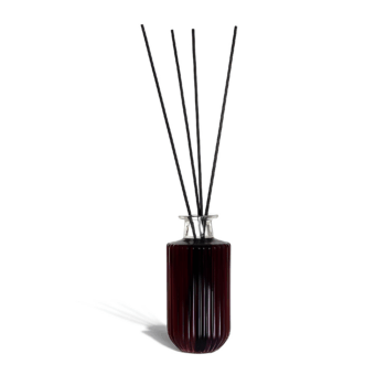 CandleDust - Rosso Reed Diffuser - 500ml of Fruity scented fragrance oil with 12 reed sticks included
